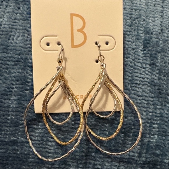 Bancroft Jewelry - Chic Silver and Gold Teardrop Earrings